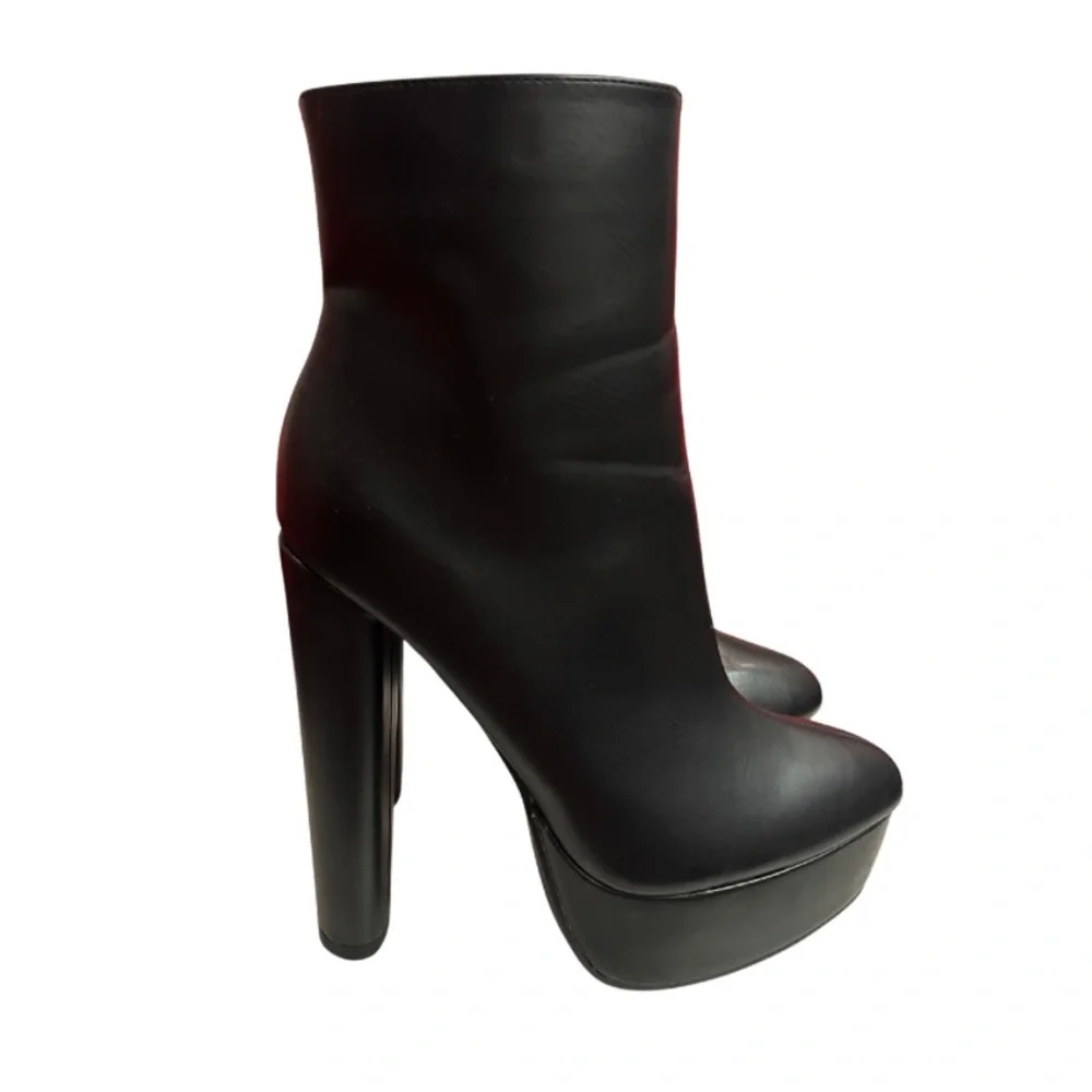 Shoe Dazzle || Black 6" Boots w/side Zipper || SIZE: 7.5 || - Picture 4 of 8